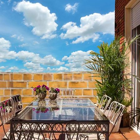 Explore The Most Exquisite West-End From A Harrods Family And Couple Home Лондон Экстерьер фото