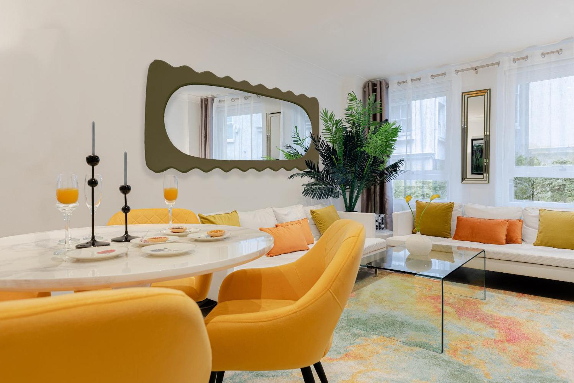 Explore The Most Exquisite West-End From A Harrods Family And Couple Home Лондон Экстерьер фото